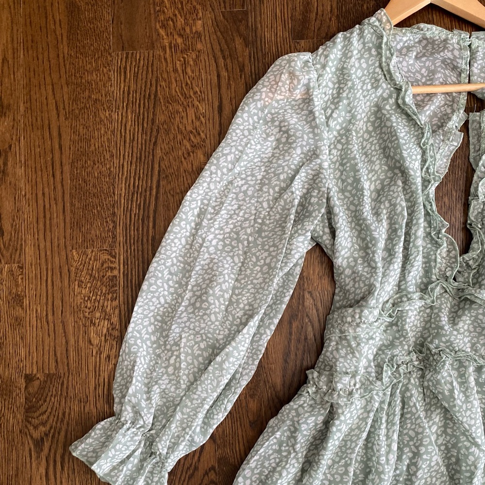 Billow Sleeve Boho Ruffle Dress - Picture 8 of 10